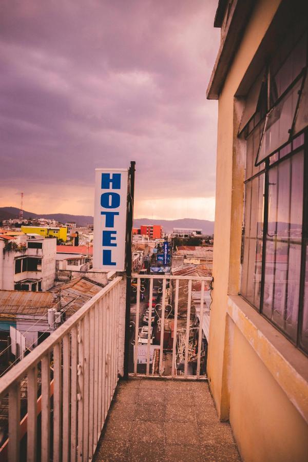 Hotel Shinula Huehuetenango Esterno foto